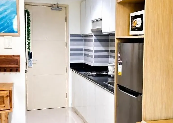 Seaside Escape Staycation Aparthotel